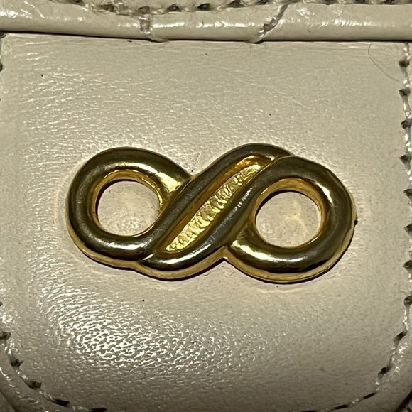 Vintage Cream Quilted Genuine Leather Clutch Purse Hong Kong Missing Strap - Picture 4 of 16